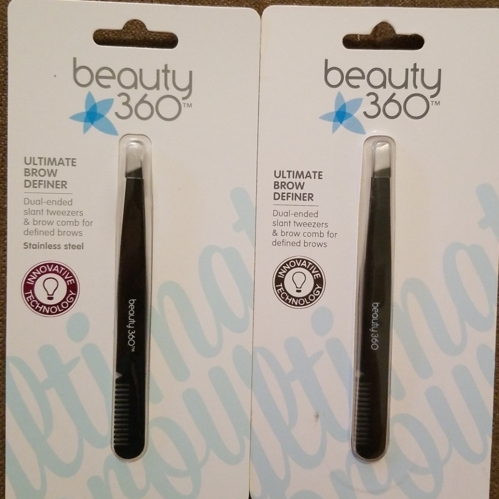 Dual ended slant tweezers & brow comb